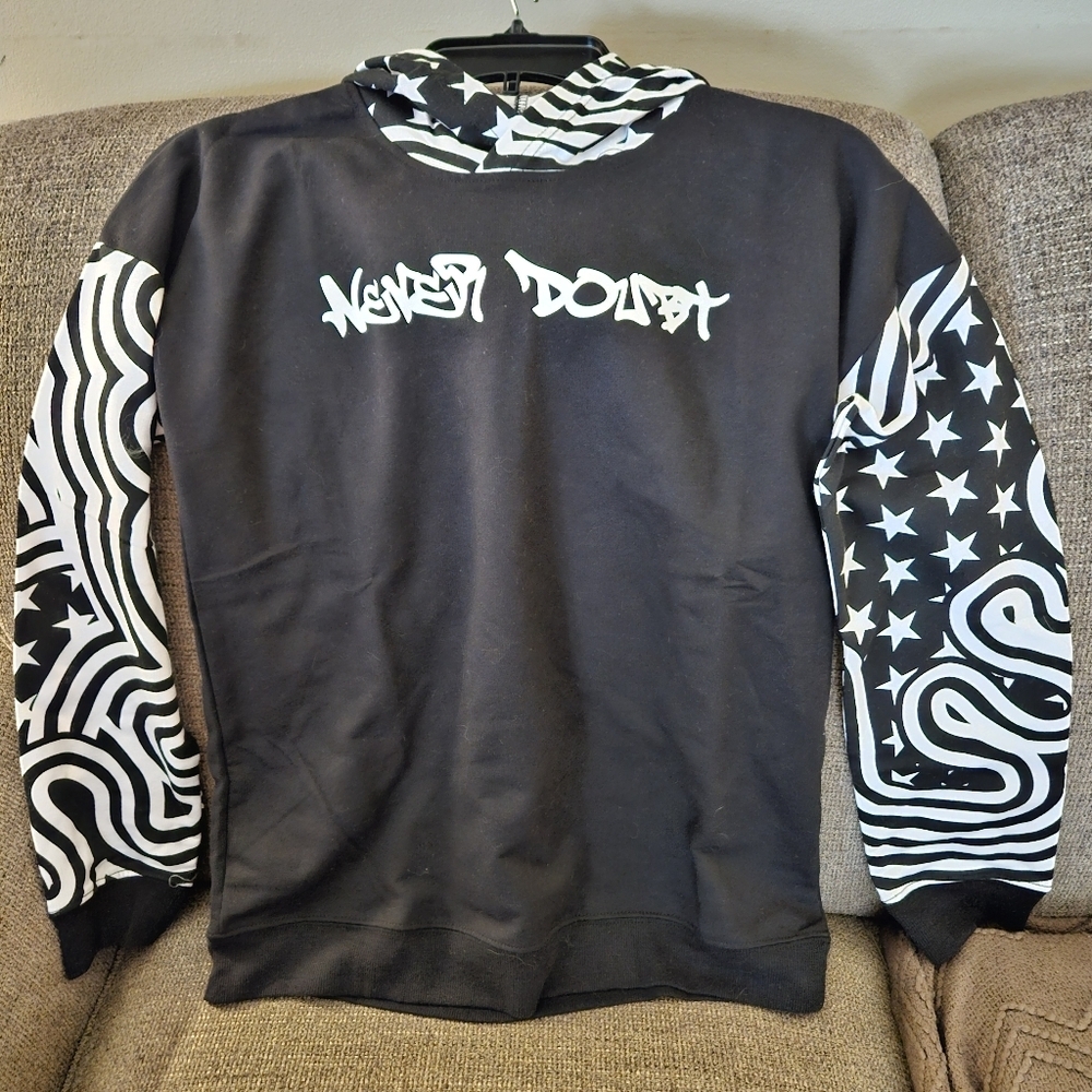 Idealogy Boys Never Doubt Graphic Hoodie Large. NWT